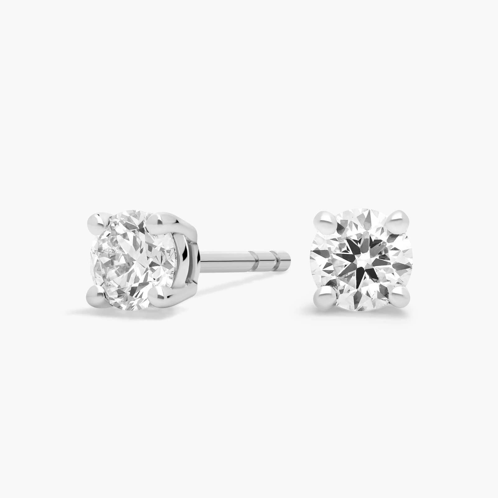 Diamond Stud Earrings in 14k White Gold